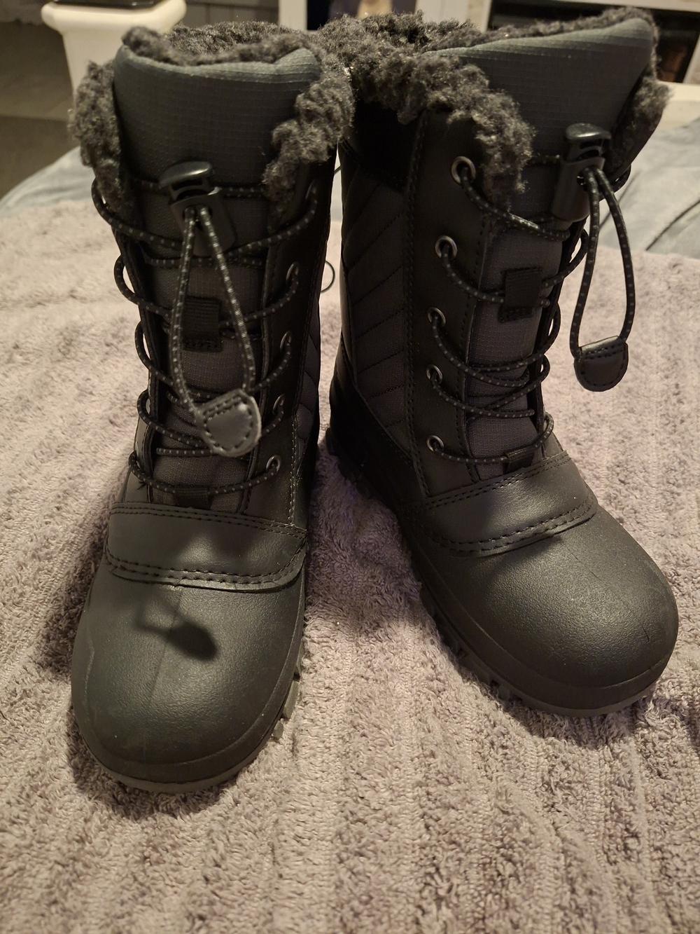 Target Kids Size 13 Black Lace-Up Faux-Fur Winter SnowBoots (S0075)